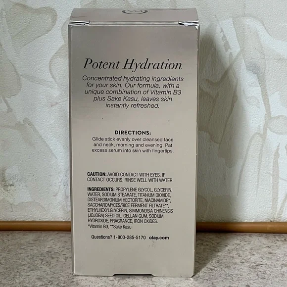 Olay, Skin Refreshing Serum Stick with Sake Kasu and Vitamin B3 NEW - Picture 2 of 2